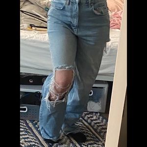 NWOT BDG Baggy Distressed Jeans